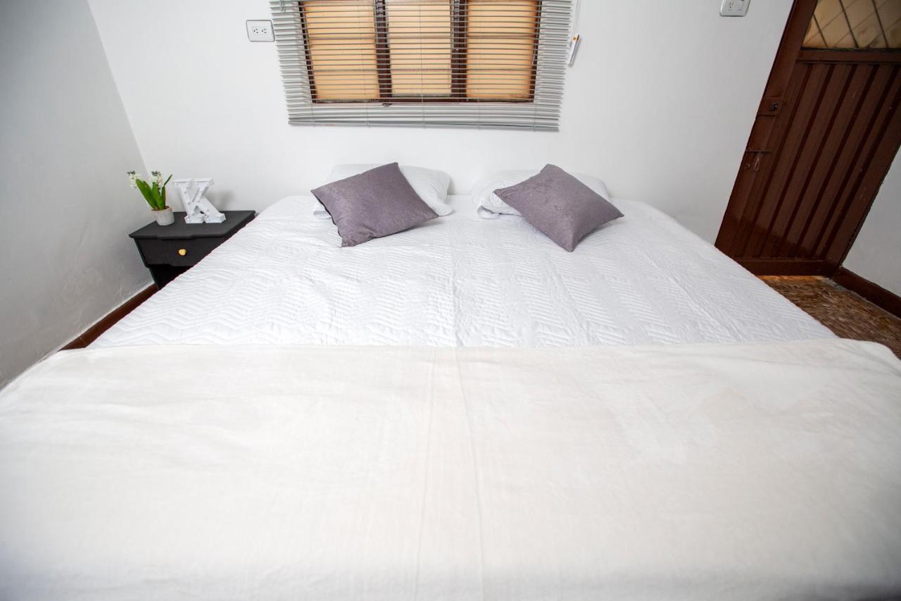 Komodo Alojamiento- Hostal Autoservicio, Ubicado Cerca Al Centro Historico - Bano Privado, Wifi , Cama 2X2 Y Agua Caliente Y Cocina Compartida Popayan Esterno foto