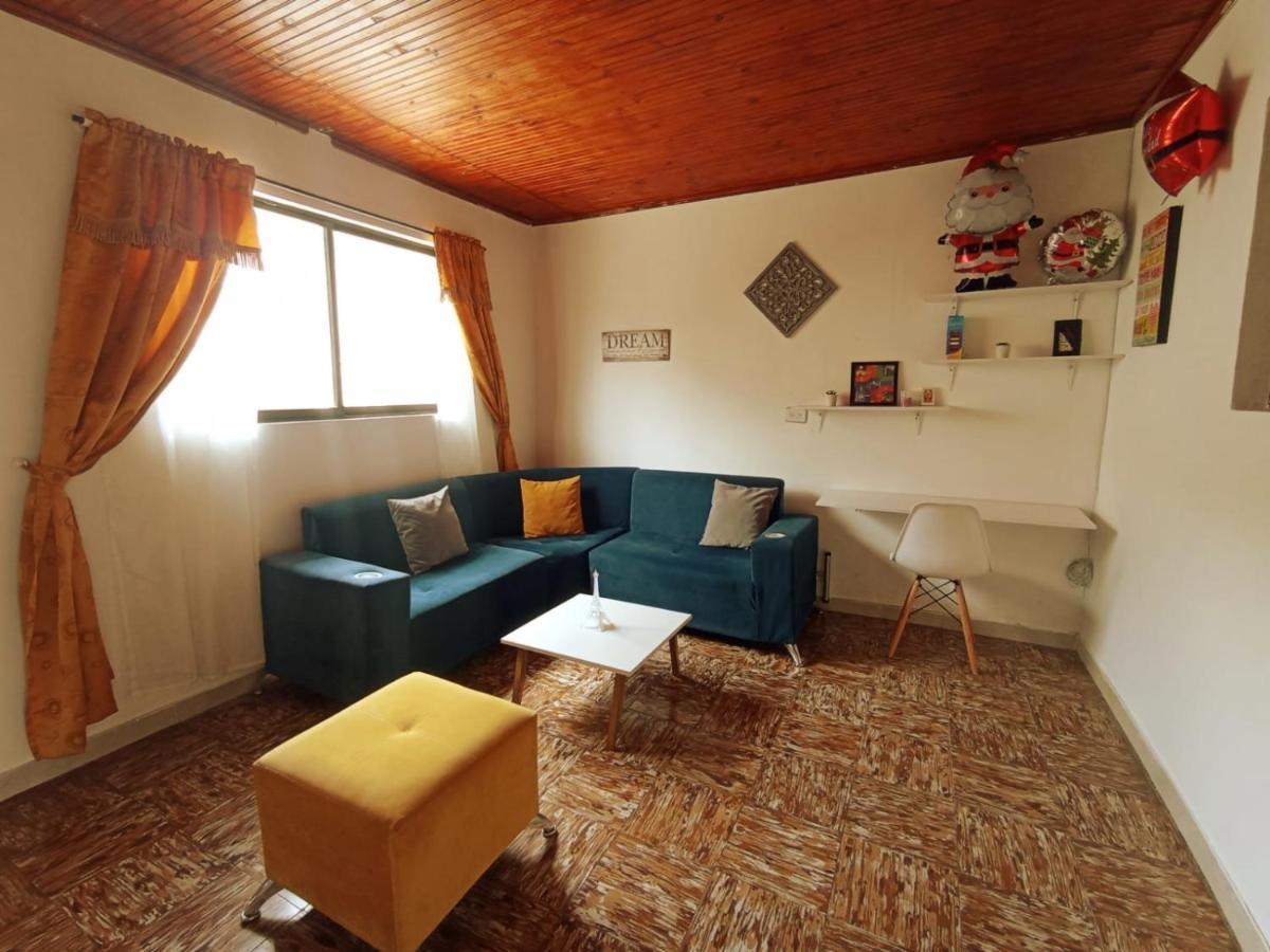Komodo Alojamiento- Hostal Autoservicio, Ubicado Cerca Al Centro Historico - Bano Privado, Wifi , Cama 2X2 Y Agua Caliente Y Cocina Compartida Popayan Esterno foto